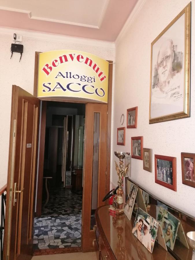 Sacco Bed&Breakfast 罗维戈 外观 照片