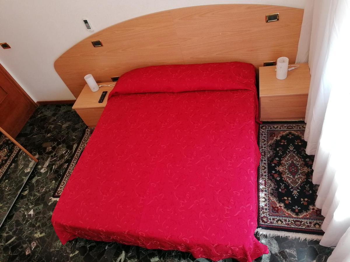 Sacco Bed&Breakfast 罗维戈 外观 照片