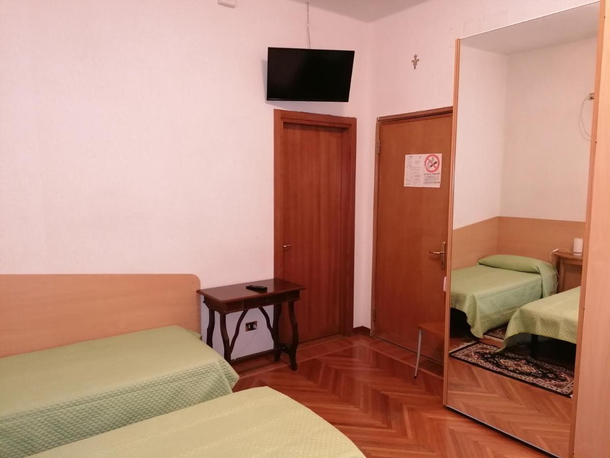 Sacco Bed&Breakfast 罗维戈 外观 照片